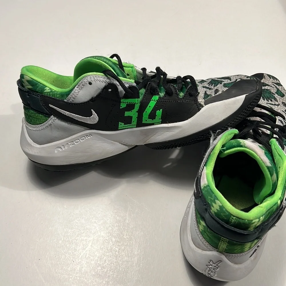 NIKE Freak men sneaker